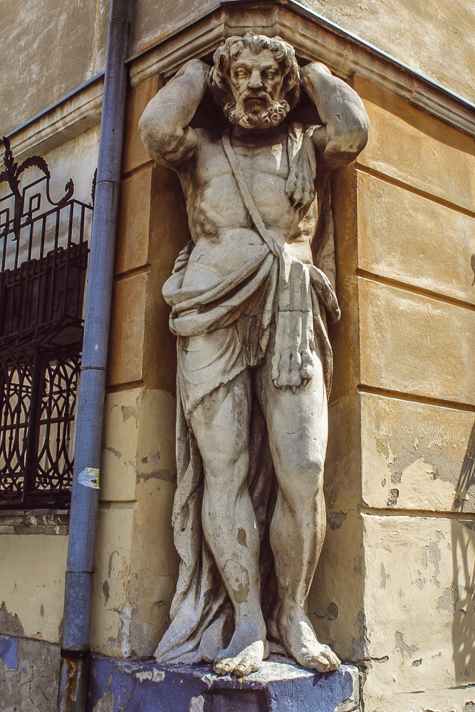 Statue